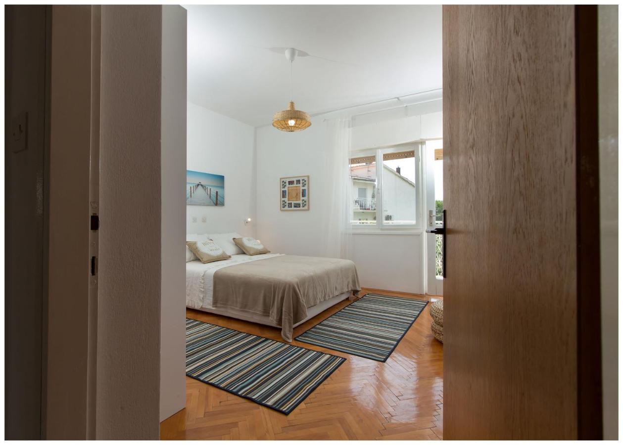 Kaštela Large Apartment Between Split And Trogir מראה חיצוני תמונה